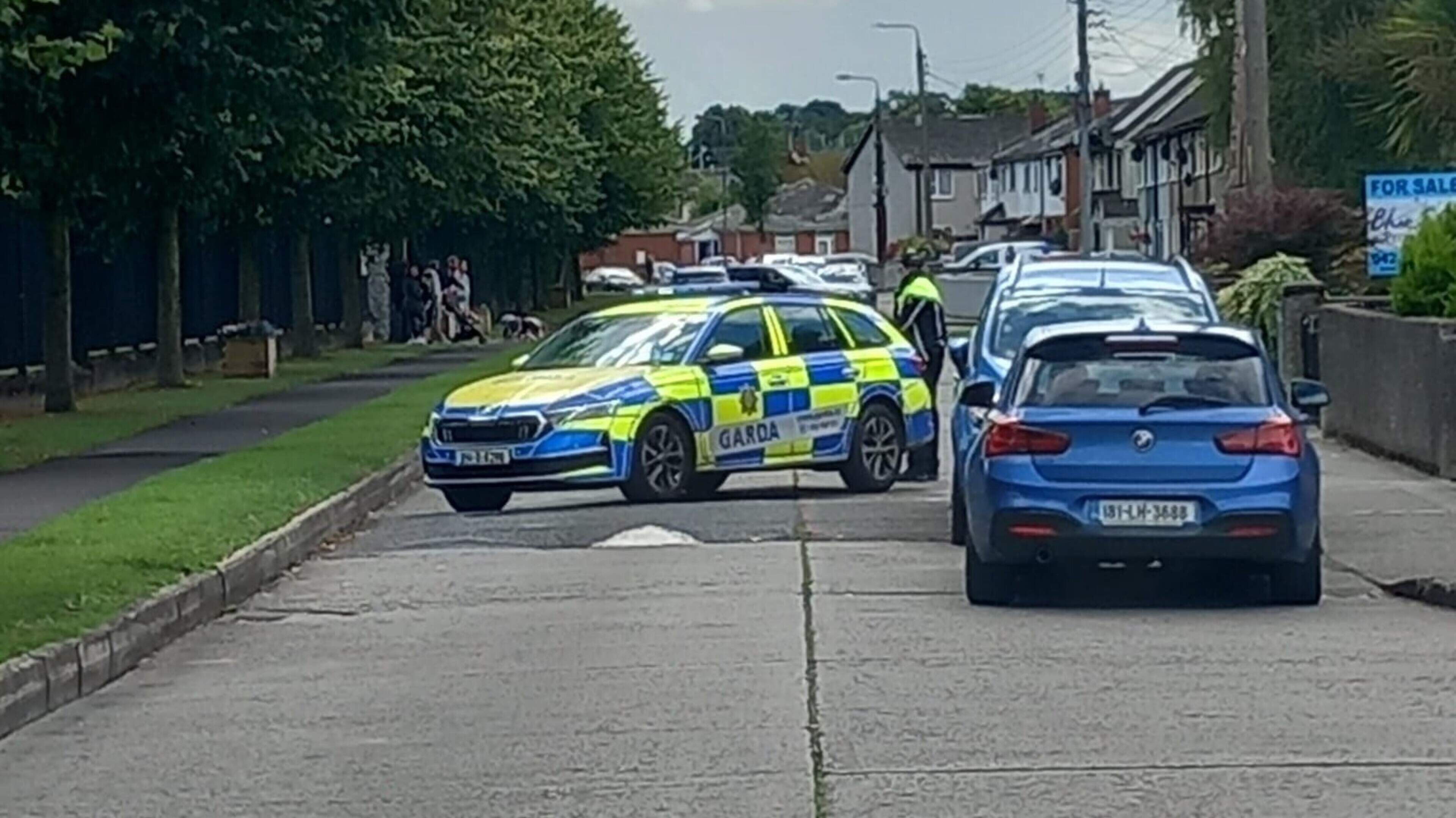 Gardaí confirm ‘viable devices’ removed from house in Dundalk housing estate after evacuation